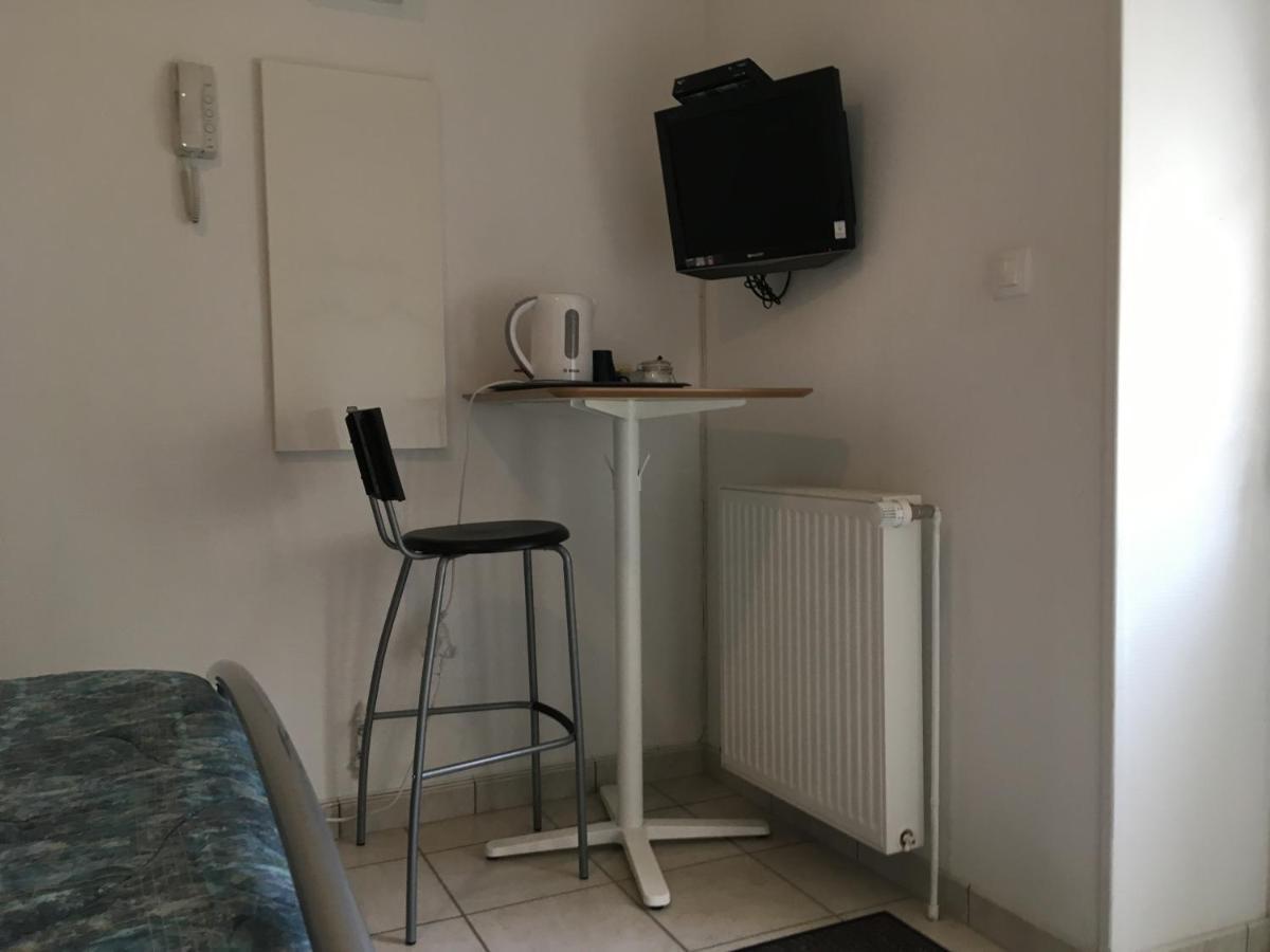 Chambre Du Verger Francheville  Esterno foto